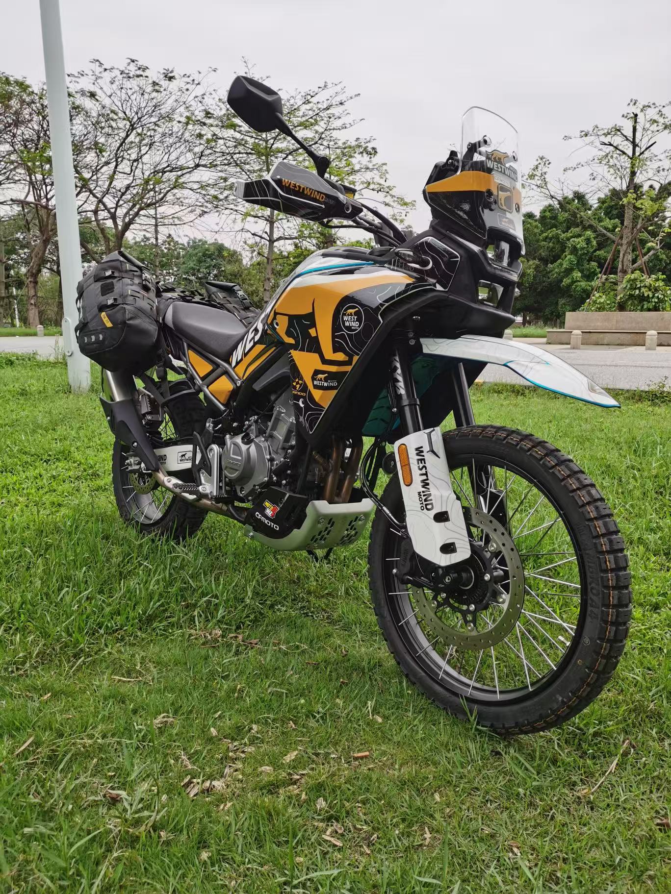 Kit de revêtement vinyle pour moto