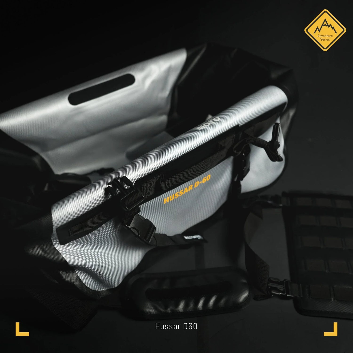 Hussar D40 Duffle