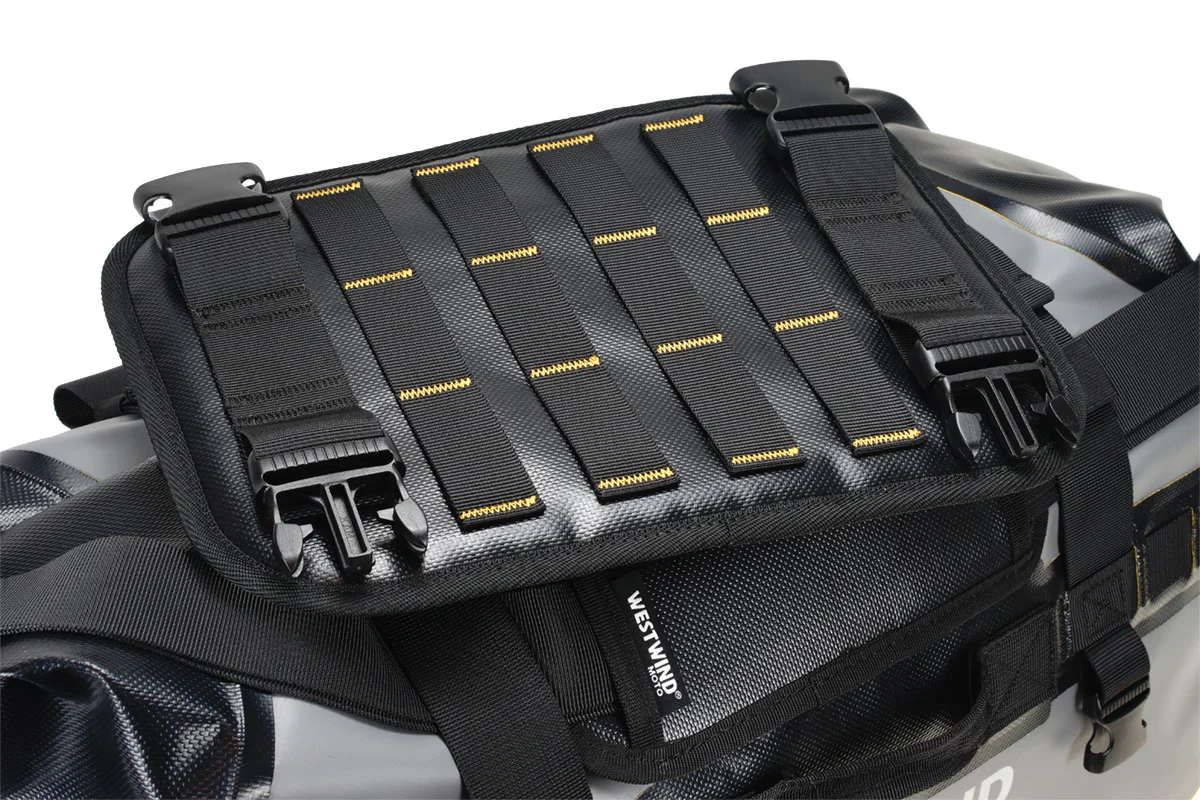 Hussar D40 Duffle